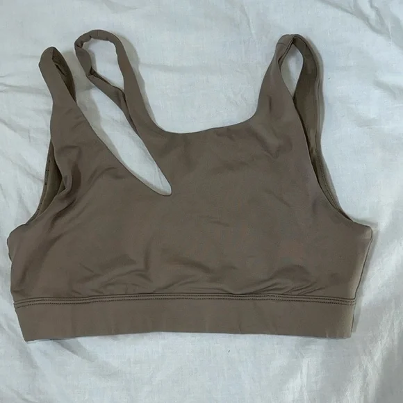 Alo yoga bra - Picture 2 of 6